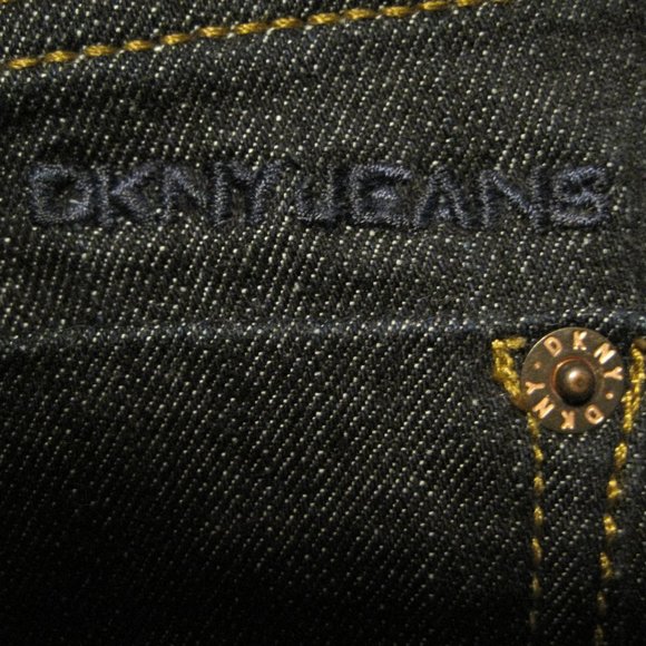 DKNY Women’s Straight Leg Dark Denim Jeans - Size 14X32 - Picture 7 of 10